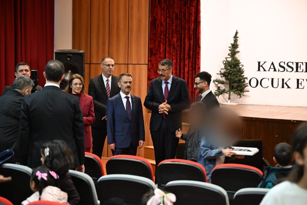 Protokolden KASSEL’deki Çocuklara Bayram Ziyareti