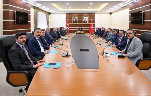 Vali Aktaş’tan Okul Güvenliği Toplantısı Yapıldı