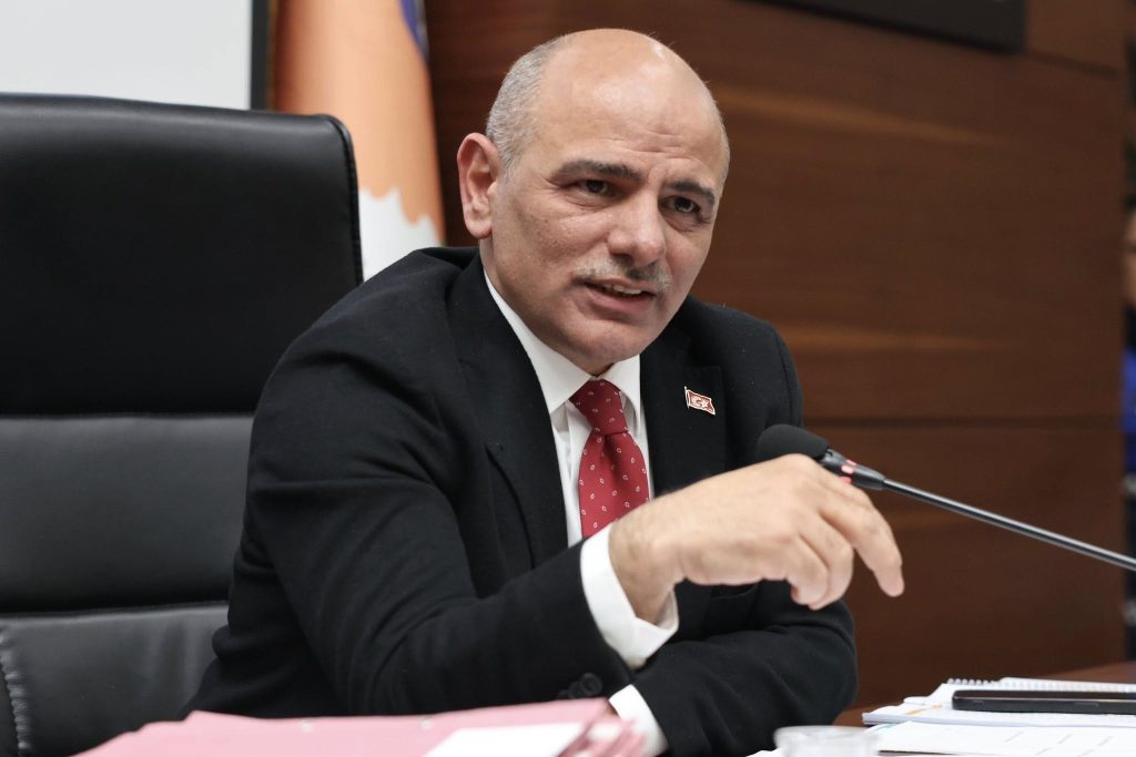 Başkan Söğüt, “Yaptıkları, çamur at izi kalsın siyaseti”