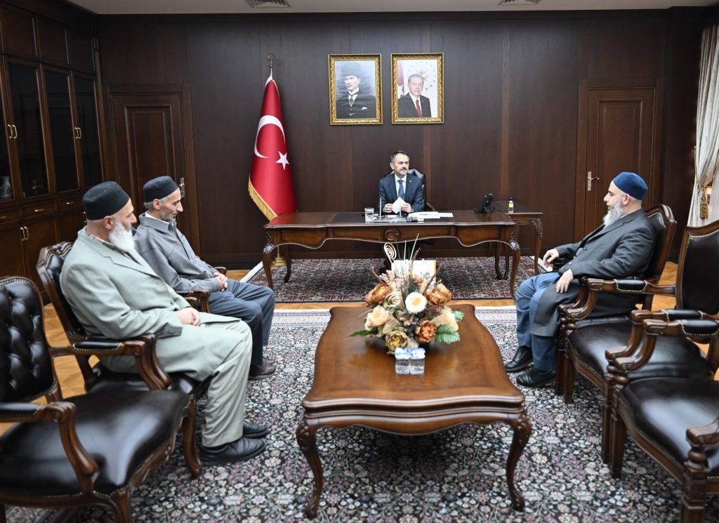 Hicret Vakfından Vali İlhami Aktaş’a, Gebze Makamda Ziyaret