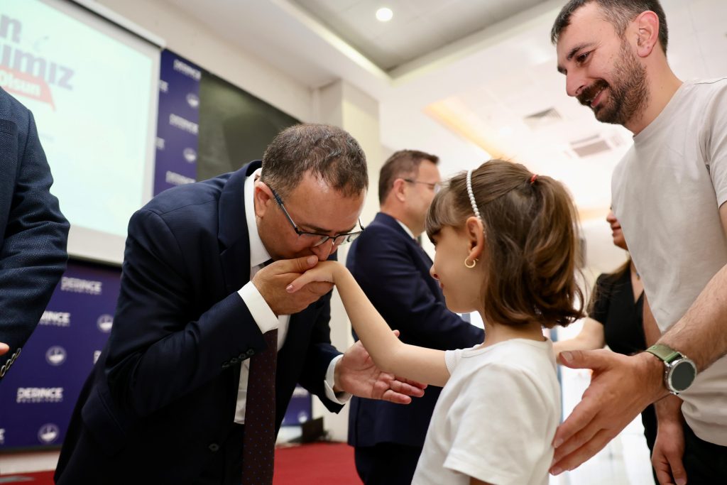 Derince’de Bayram Bir Başka Güzel