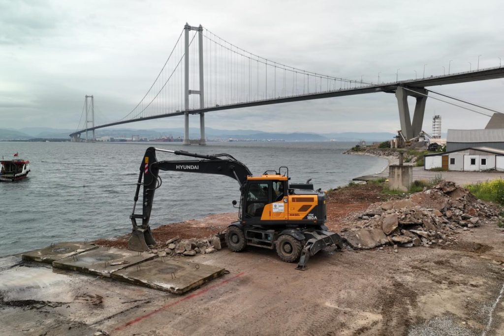 DİLİSKELESİ SAHİL İKİNCİ ETAP PROJESİNDE İLK KAZMA VURULDU