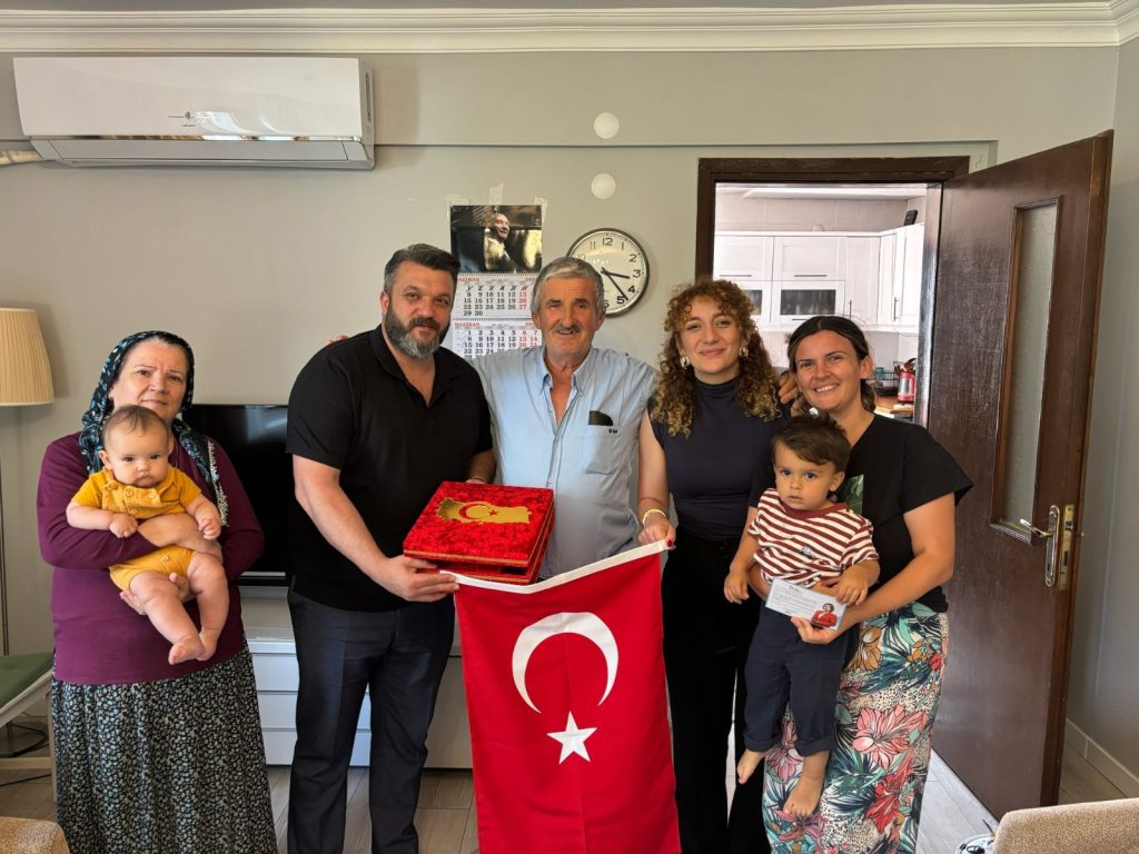 Gazilere ve ailelerine ziyaretler sürüyor