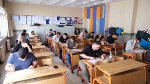İzmit Belediyesi, silahlı özel güvenlik görevlisi sınavını gerçekleştirdi