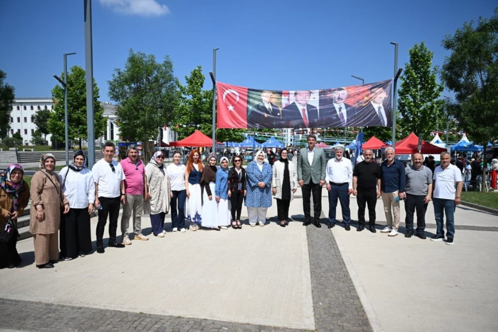 Kartepe’de Lezzet Şöleni Başladı 2. Gastronomi Festivali Kapılarını Açtı