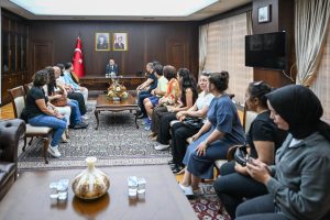 Vali Aktaş, Gebze’de Vatandaşlarla Bir Araya Geldi