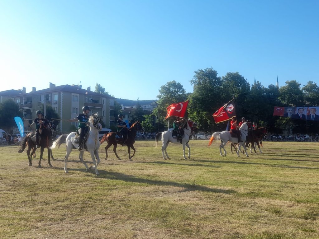 KOCAELİ ERZURUMLULAR’DAN MUHTEŞEM CİRİT ŞÖLENİ